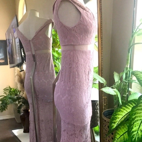 Pink Lace off shoulder Dress - Picture 2 of 10